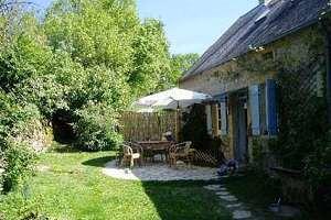 Gasthaus Les Champys Saint-Péreuse Exterior foto